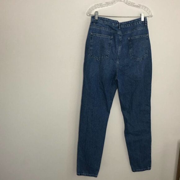BOOHOO NWT Medium Denim Wash Mom Distressed Ripped Jeans, 8 Tall - Picture 9 of 10